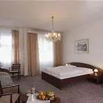 Esplanade Carlsbad Hotel