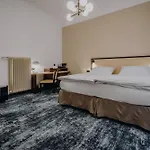 Hotel Esplanade Carlsbad 4*