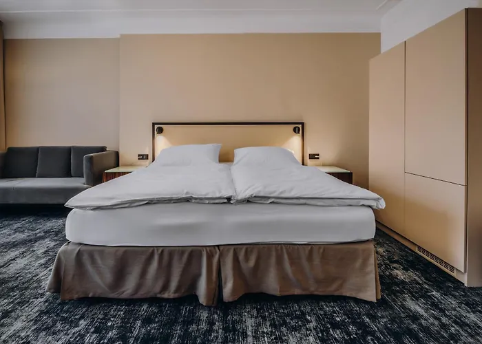 Hotel Esplanade Carlsbad 4*