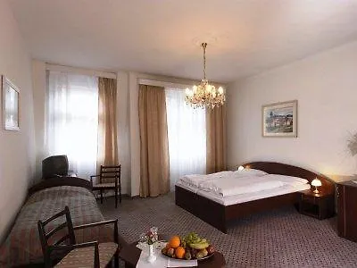 Esplanade Carlsbad Hotel 4*