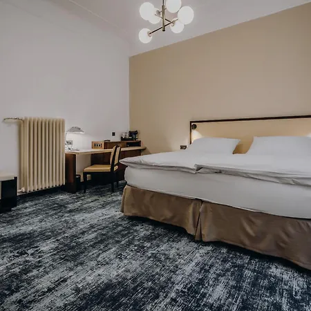 Szálloda Esplanade Carlsbad 4*