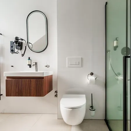 Hotel Ea Esplanade 4*