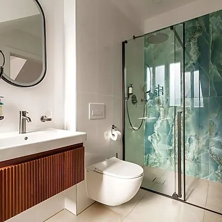 Esplanade Carlsbad Hotel 4*
