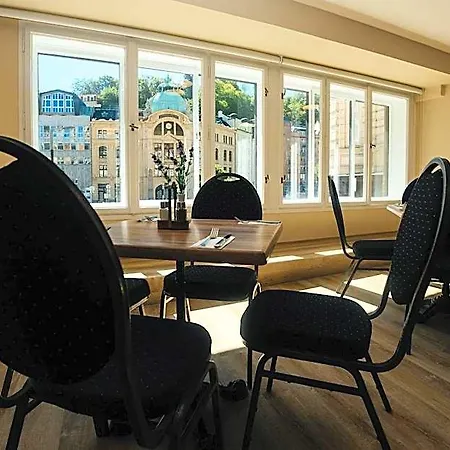 Esplanade Carlsbad 4*