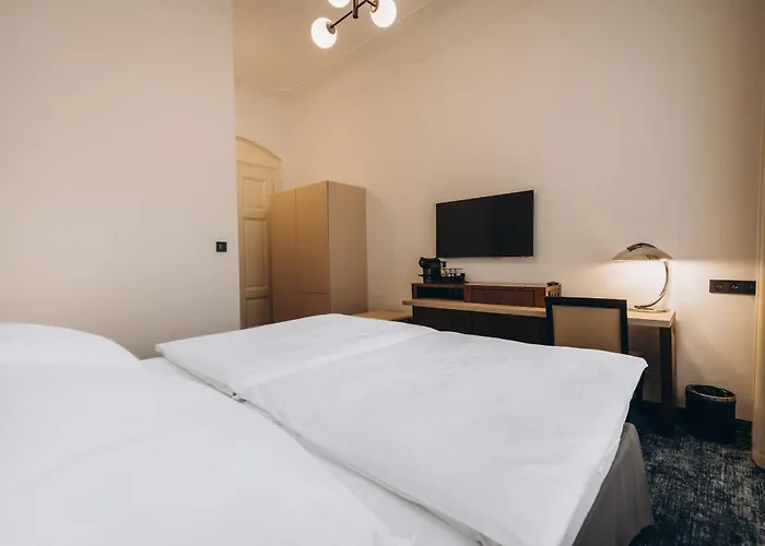 Esplanade Carlsbad Κάρλοβι Βάρι