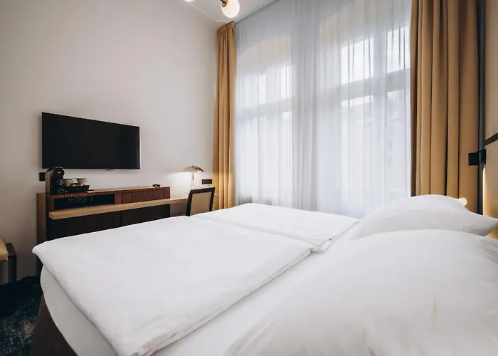 Esplanade Carlsbad 4*