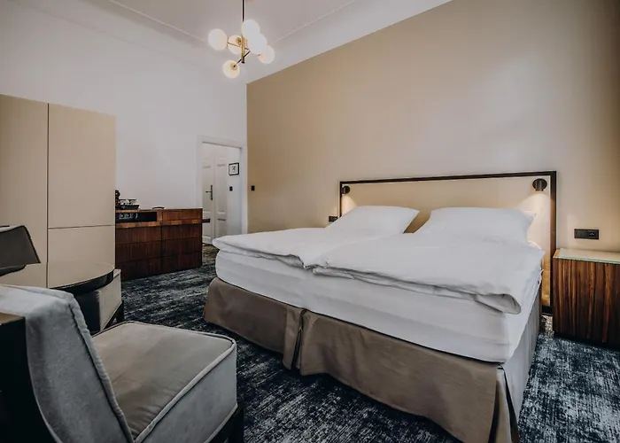 Esplanade Carlsbad 4* Κάρλοβι Βάρι